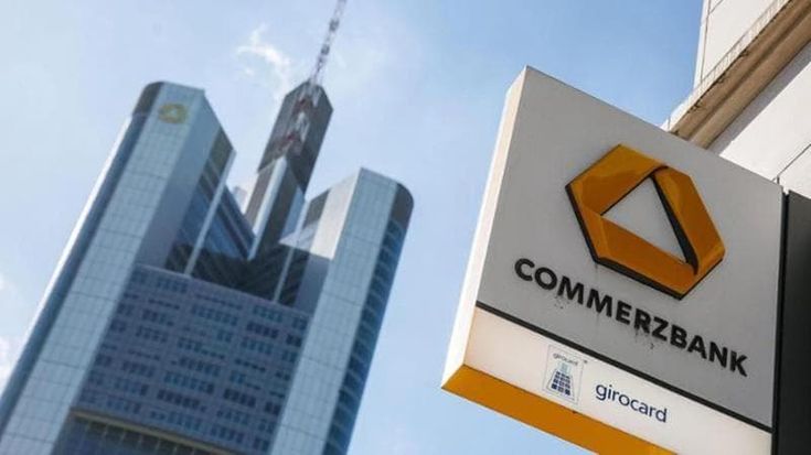 Berlino lavora a un fronte anti-Unicredit. Intanto cresce la quota in derivati su Commerzbank