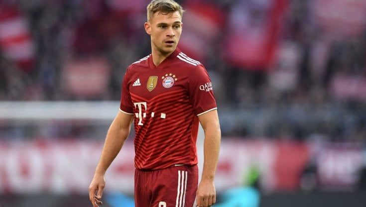 Bayern Monaco, il no-vax Kimmich fuori fino al 2022: "Infiltrazione nei polmoni, non posso allenarmi bene"