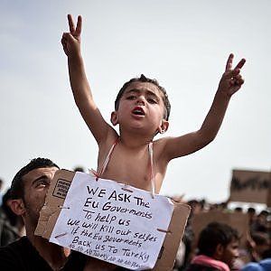 Gli economisti tedeschi: "Una tassa d'ingresso per i profughi" 