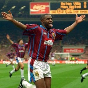 Bloccato con pistola taser: muore Dalian Atkinson, ex bomber dell'Aston Villa
