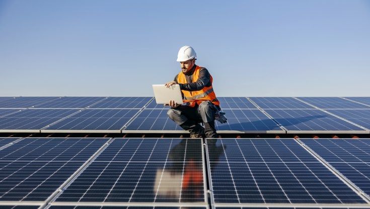 Fotovoltaico, boom di impianti: più sette per cento di capacità
