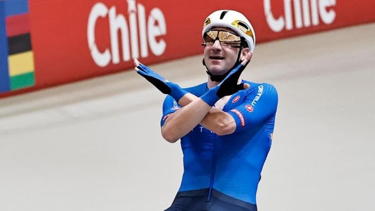 Elia Viviani e la X “piaciuta” a Vannacci: “La Decima Mas non c’entra nulla”. E valuta le vie legali