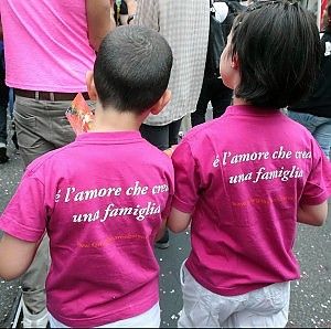 L'alunno ha due mamme omosessuali.<br />"Ma a scuola soltanto una pu&ograve; votare"