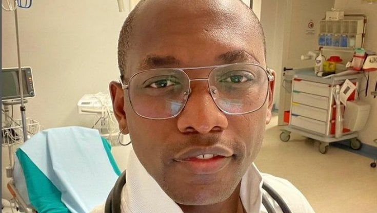 Il medico Andi Nganso: "Minacciato al pronto soccorso per la mia pelle, i colleghi mi hanno abbracciato. Ma in Italia il razzismo è come la peste"