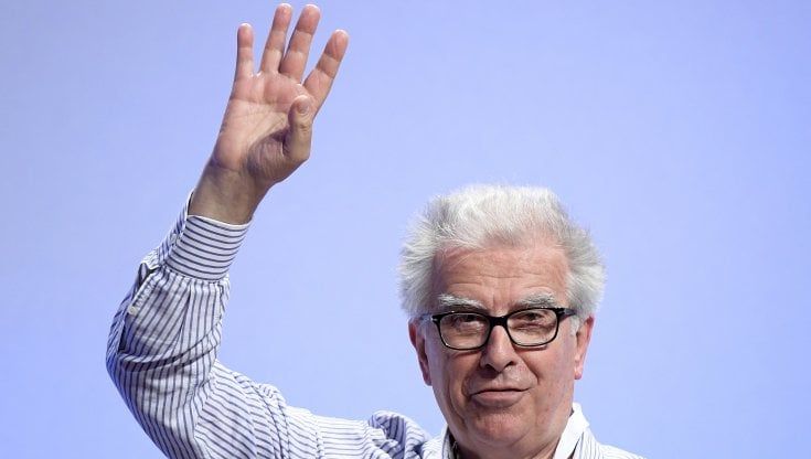 Zanda: "Il declino del Pd mi spaventa. Al congresso sostengo Cuperlo perché sa che è tutto da cambiare"