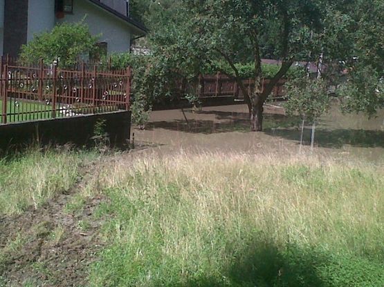 Val Camonica, esonda il torrente: 100 persone evacuate