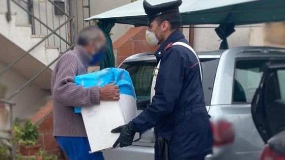 Coronavirus, sos ai Carabinieri: "Non abbiamo da mangiare"