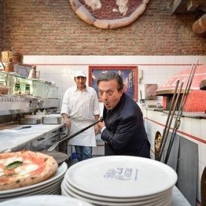 Dai ristoranti di Chiambretti al Cambio: una lista di nomi eccellenti sospende il servizio
