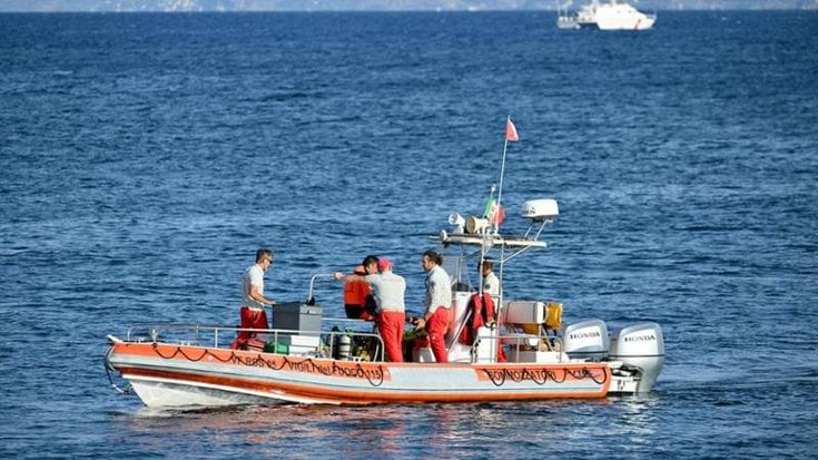 Lo scafo del Bayesian sarà riportato a galla con i serbatoi pieni di carburante. L’ansia di pescatori e ambientalisti