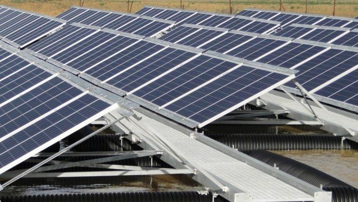 Un mare di pannelli solari tra Noto e Vendicari: rivolta per il maxipiano