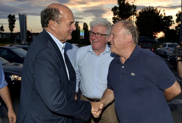 Parma, Bersani al circolo Inzani - Foto