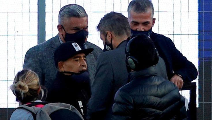 Argentina, Maradona ricoverato in ospedale a La Plata per problemi di depressione