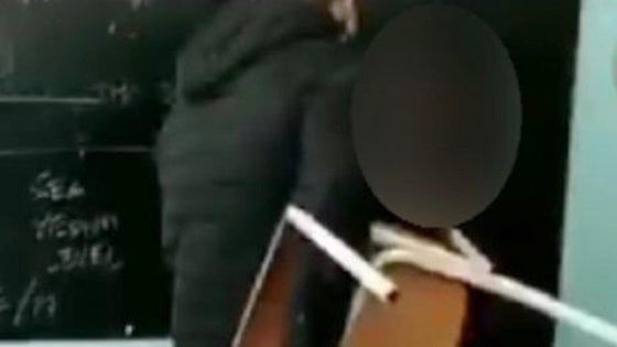 Bullismo, a Lecce il ragazzino che ha aggredito il compagno non va a scuola: "Troppo turbato"