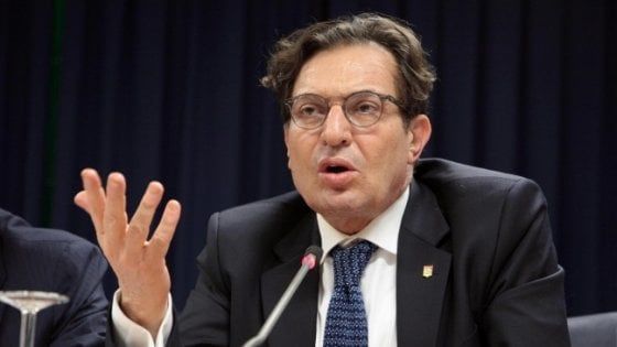 Catania, l'ex governatore Crocetta assolto per la proroga della discarica Cisma