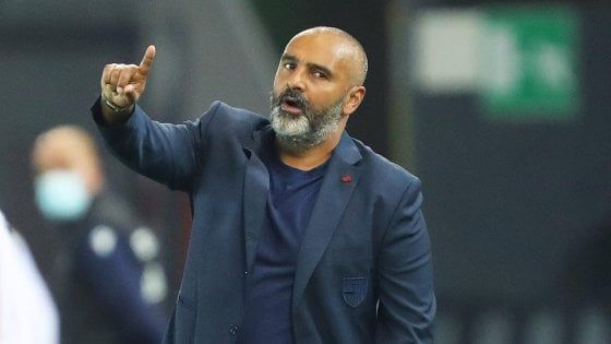 Parma, Liverani: "Tanti problemi, ma non piangiamoci addosso"