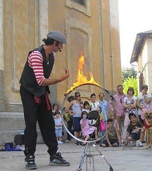 Pi&ugrave; spazi e meno multe<br />artisti di strada, le nuove regole