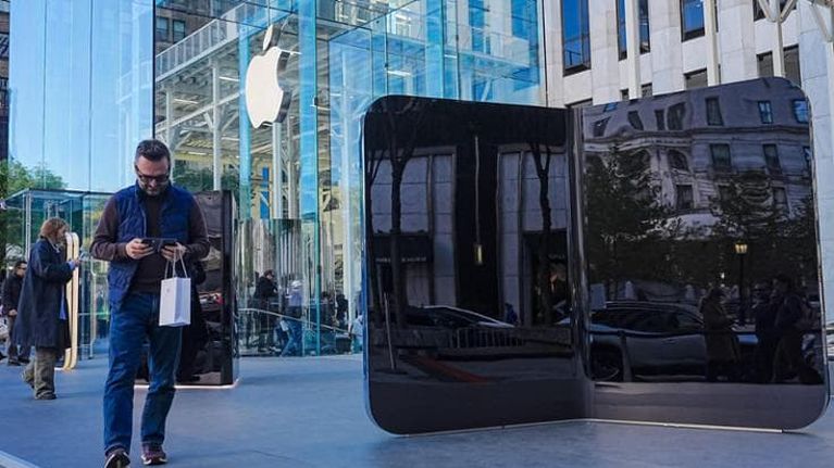 Apple riconosce i problemi al display di “un piccolo numero” di iPhone Duo: cosa fare se è difettoso