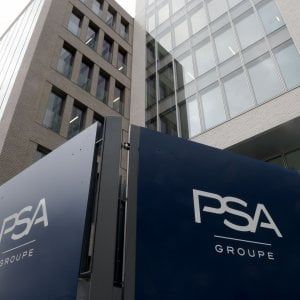 Peugeot vola dopo i conti trimestrali