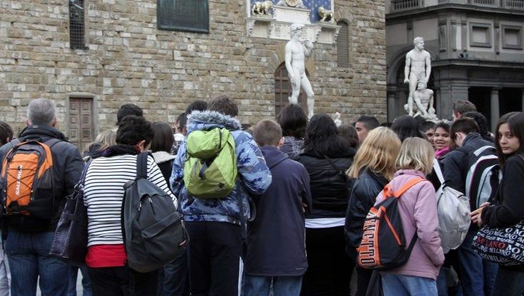 “Viaggi troppo cari”. Per un alunno su due la gita scolastica è tabù