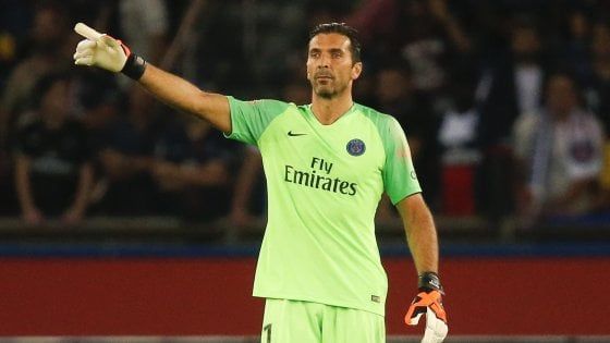 Buffon, più estero che Italia: offerte da Porto e Gladbach