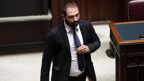 Legge elettorale, ora i 5S chiedono il ritorno alle preferenze. Leu apre, freddo il Pd: "Prima votiamo il testo base"