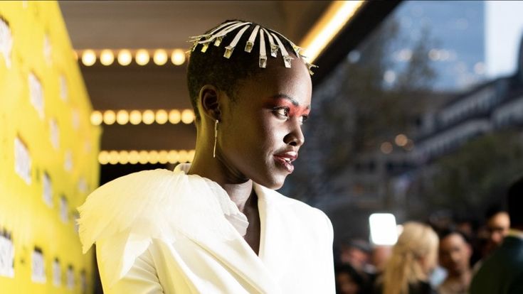 Lupita Nyong’o, bravissima, bellissima e ora anche cattivissima