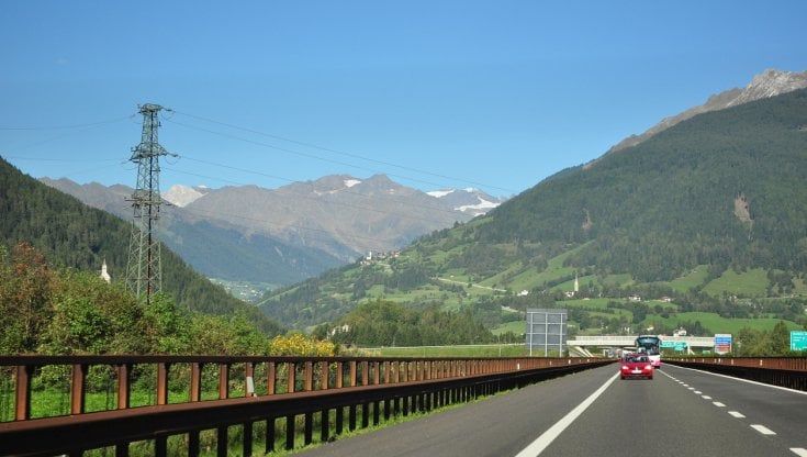 Al via la campagna di sensibilizzazione sulla sicurezza in autostrada: la distrazione è il nemico da battere