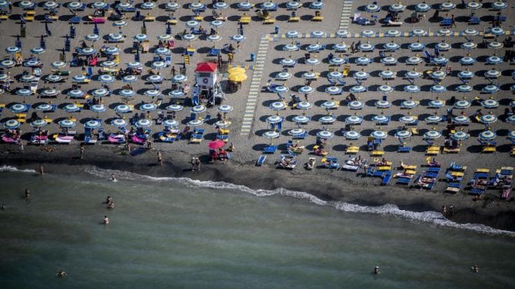 Concessioni balneari di Ostia, arrivate al comune di Roma più di 150 domande