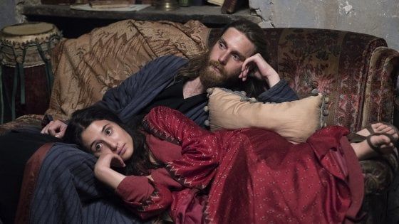 Mario Martone: "Il passato per parlare dell'oggi. Gli steccati non sono mai la soluzione"