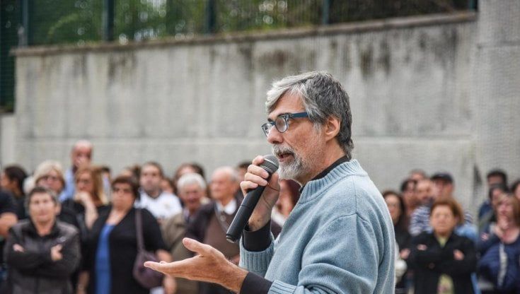 Caso minori migranti a Genova, monsignor Martino: "Ho detto no al Comune perchè senza mezzi non si possono gestire questi ragazzi"