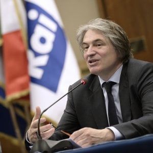 Tetto a stipendi Rai,  Campo Dall'Orto: "Il Parlamento ne discute, noi stiamo già tagliando"