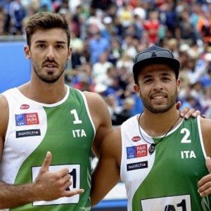 Beach volley, gli azzurri Ranghieri e Carambula inaugurano il torneo
