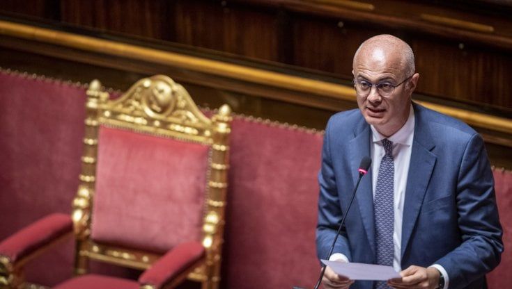 D'Incà lancia l'allarme: "Se il governo cade, a rischio le riforme del Pnrr"