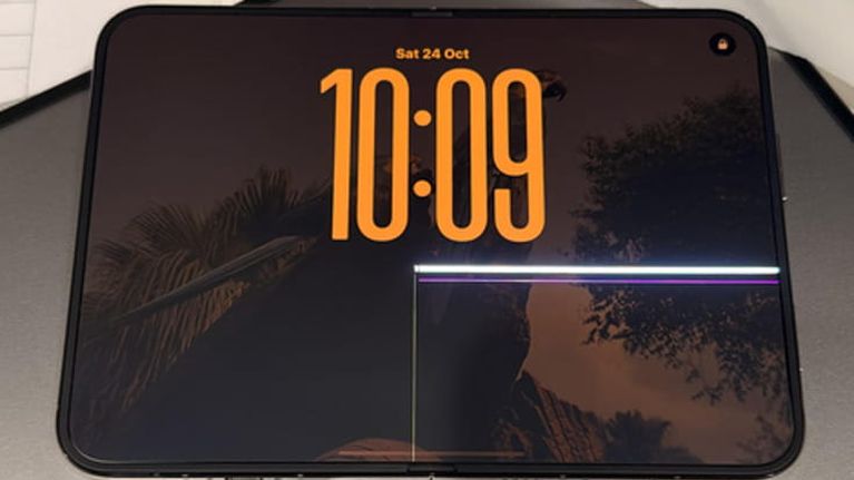 iPhone Duo, alcuni schermi si rompono tutti nello stesso punto: cosa sappiamo finora