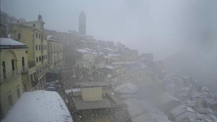 Puglia, torna il gelo: la primavera si prende un pausa. Da domani rischio neve su Gargano e alture