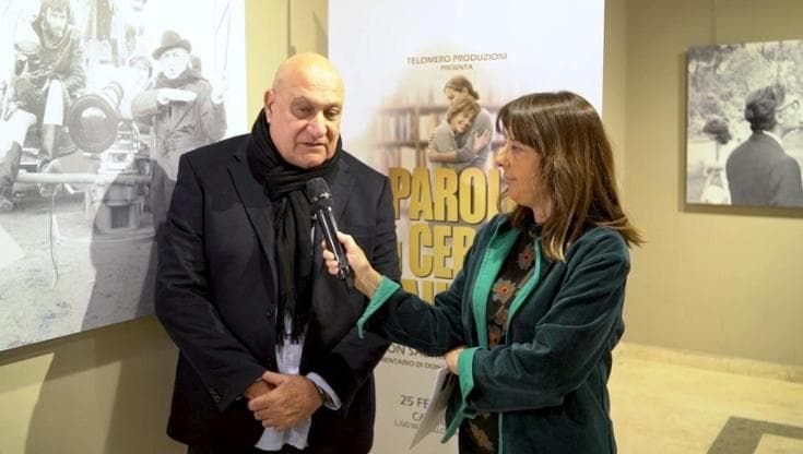 Teatro patologico: la terapia che fa bene a cuore e mente di pazienti e caregiver