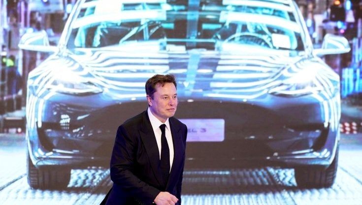 Elon Musk ha venduto azioni per 1,1 miliardi di dollari. Ma la vendita servirà per pagare le tasse