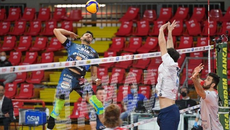 Volley, Superlega: Perugia a un passo dalla finale scudetto. Monza cede anche in gara 2
