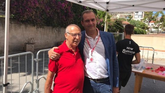 Borsellino, de Magistris in via D'Amelio: "Senza verità la Repubblica è fragile"