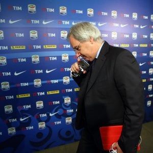 Diritti tv modello Premier, corsa contro il tempo e dubbi dei club