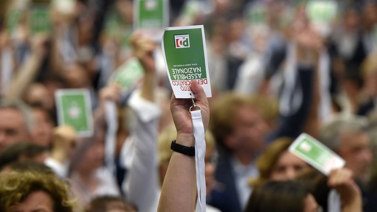 “Vivete fuori dalla realtà”, le voci dei militanti Pd disperati