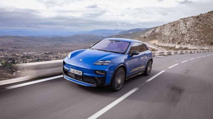 Macan GTS, il Suv coupé elettrico da 571 Cv è una “vera” Porsche. Come va