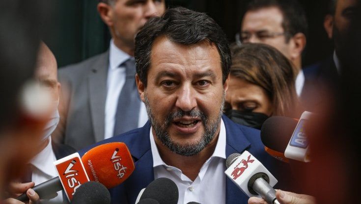 Salvini in confusione: "La pazienza è finita". Ma poi esclude lo strappo