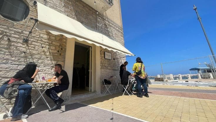 Caffè e consigli della psicologa: l’idea di un bar a Santo Spirito. “La gente ha bisogno di ascolto”