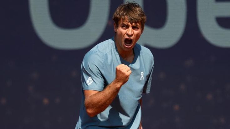 Cobolli in semifinale a Monaco: sfiderà Zverev. Musetti fuori a Barcellona
