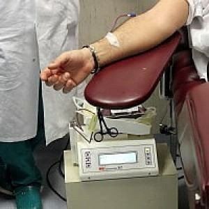 Donatori di sangue, limitazioni per rischio virus West Nile