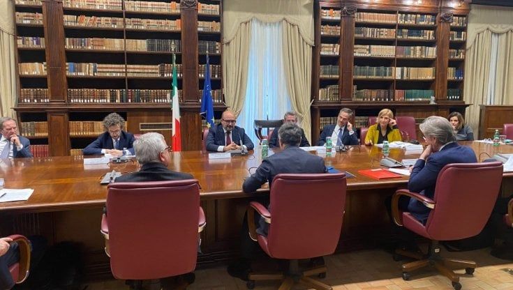 Palazzo Fuga, albergo e ristorante ai privati. E la Biblioteca nazionale di Napoli si sdoppia