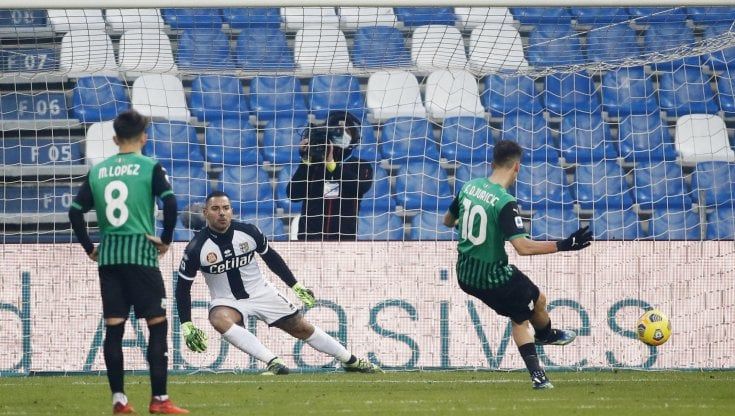 Sassuolo-Parma 1-1, Djuricic risponde all'ultimo secondo a Kucka