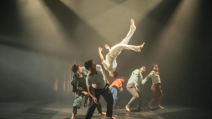 Romaeuropa, al Brancaccio arriva “KA-IN”: acrobazie, hip hop e tradizione marocchina