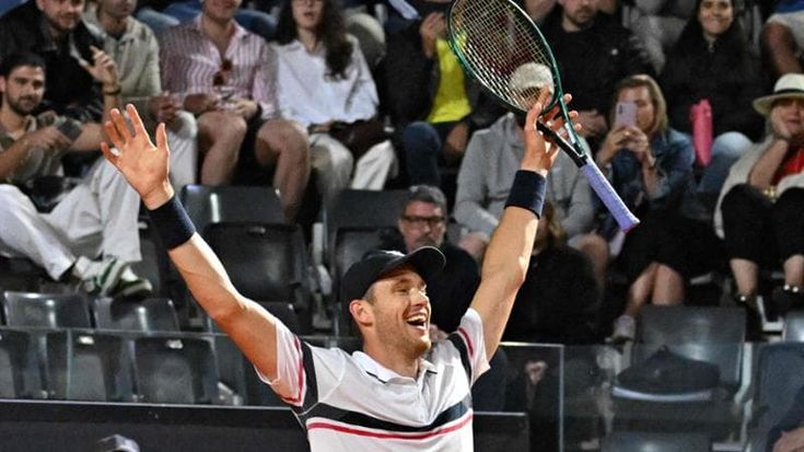 Il tennis parallelo con le magie del cileno Jarry